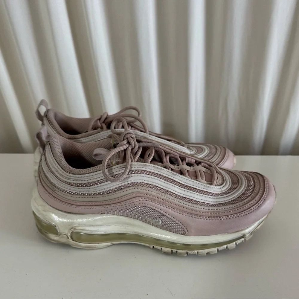 Women's Pink Nike Air‎ Max 97 Sneakers